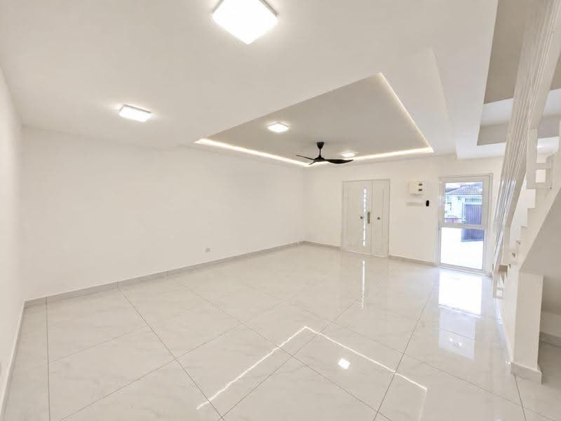 Rumah Teres 2-Tingkat untuk Dijual di Bandar Mahkota Cheras (Cheras) - Mac Chong - Living Room - PropertyGuru.com.my