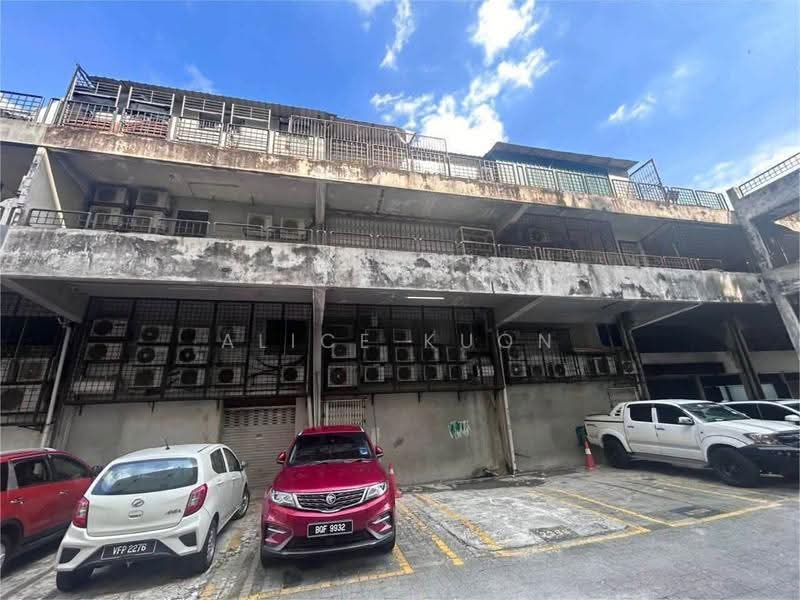 Shop / Office for Sale in Taman Overseas Union (Taman Oug) (Jalan Klang Lama (Old Klang Road)) - Alice Kuon - Exterior - PropertyGuru.com.my