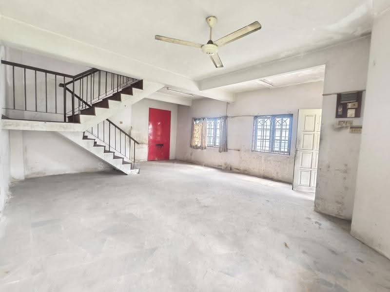 2-storey Terraced House for Sale in Taman Sungai Besi Indah (Seri Kembangan) - Sunny Chien - Interior - PropertyGuru.com.my