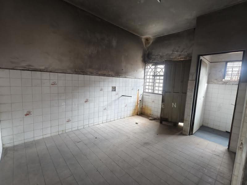 2-storey Terraced House for Sale in Taman Sungai Besi Indah (Seri Kembangan) - Sunny Chien - Interior - PropertyGuru.com.my