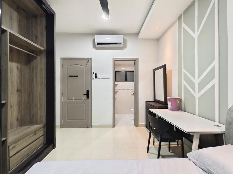 Kondominium untuk Disewa di Pelangi Utama - Dixon Wong - Bedroom - PropertyGuru.com.my