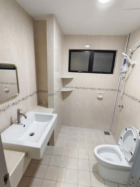 Kondominium untuk Disewa di Pelangi Utama - Dixon Wong - Bathroom - PropertyGuru.com.my