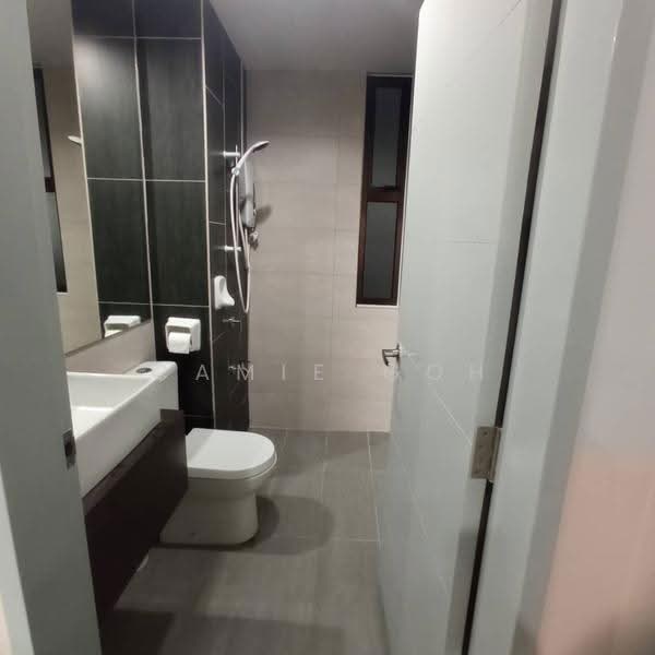 Service Residence for Rent at Admiral Residences - Camie Goh - Bathroom - PropertyGuru.com.my