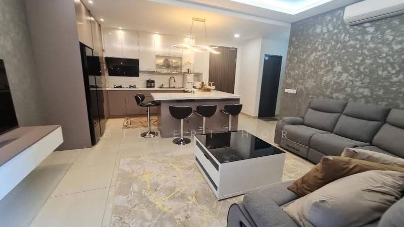 Kediaman Servis untuk Dijual di Henna Residence  @ The Quartz WM - Gilbert Hor - Living Room - PropertyGuru.com.my
