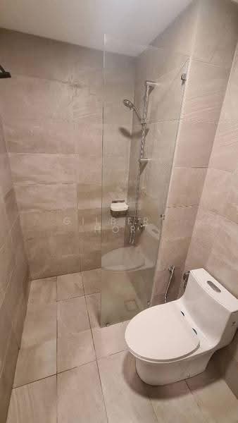 Kediaman Servis untuk Dijual di Henna Residence  @ The Quartz WM - Gilbert Hor - Bathroom - PropertyGuru.com.my
