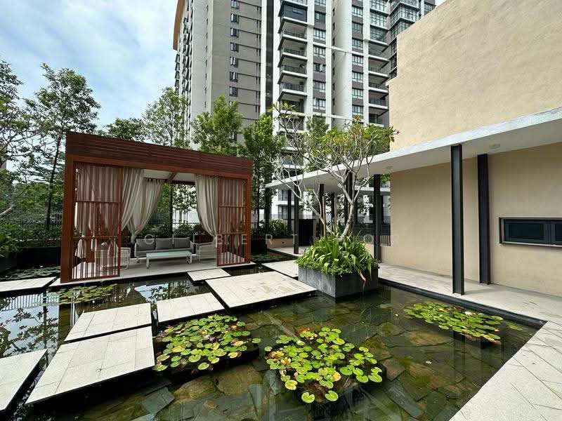Kediaman Servis untuk Dijual di Henna Residence  @ The Quartz WM - Gilbert Hor - Exterior - PropertyGuru.com.my