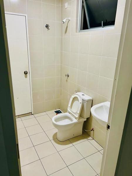 2-storey Terraced House for Rent in Bandar Sri Sendayan (Negeri Sembilan) - Kester Lai - Bathroom - PropertyGuru.com.my