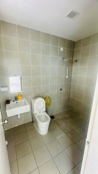 2-storey Terraced House for Rent in Bandar Sri Sendayan (Negeri Sembilan) - Kester Lai - Bathroom - PropertyGuru.com.my