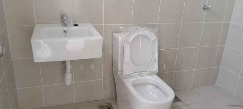 2-storey Terraced House for Rent in Bandar Sri Sendayan (Negeri Sembilan) - Kester Lai - Bathroom - PropertyGuru.com.my