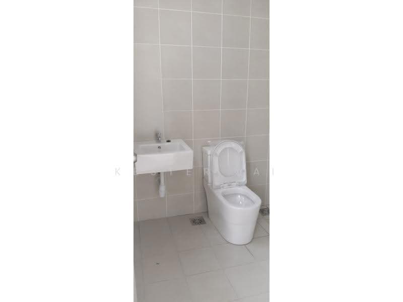 2-storey Terraced House for Rent in Bandar Sri Sendayan (Negeri Sembilan) - Kester Lai - Bathroom - PropertyGuru.com.my
