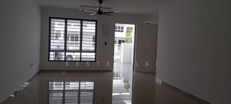 2-storey Terraced House for Rent in Bandar Sri Sendayan (Negeri Sembilan) - Kester Lai - Living Room - PropertyGuru.com.my