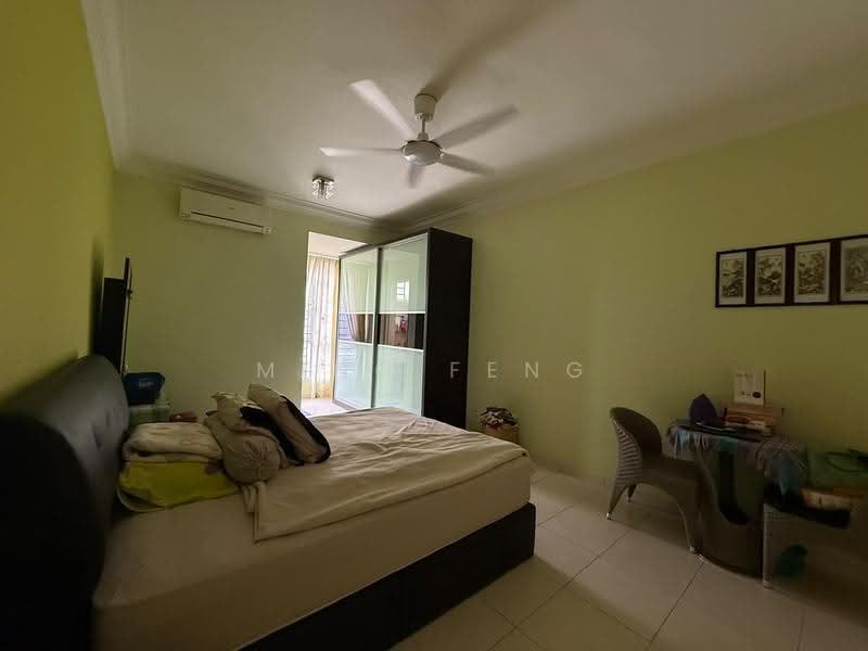 Kondominium untuk Dijual di Platinum Lake PV 13 - Ming Feng - Bedroom - PropertyGuru.com.my