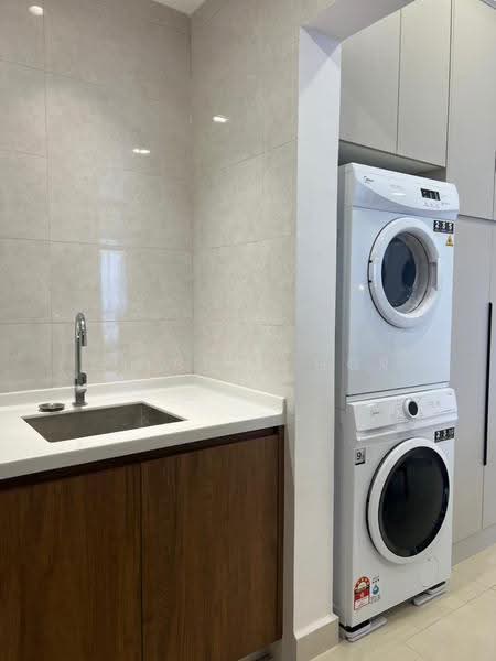 Service Residence for Rent at Quinn Residence - Gilbert Hor - Interior - PropertyGuru.com.my