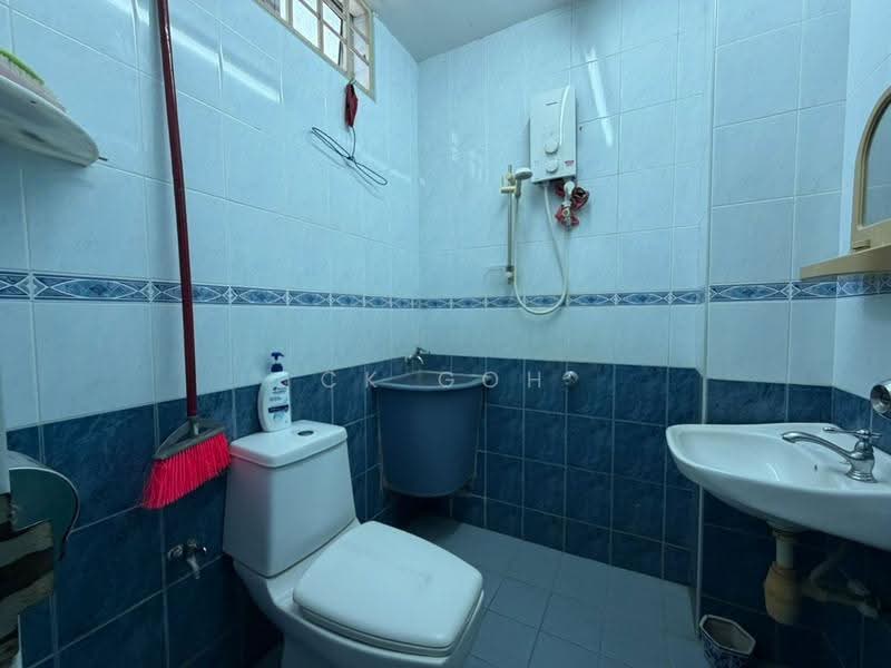 2-storey Terraced House for Sale in Sungai Ara (Penang) - CK Goh - Bathroom - PropertyGuru.com.my