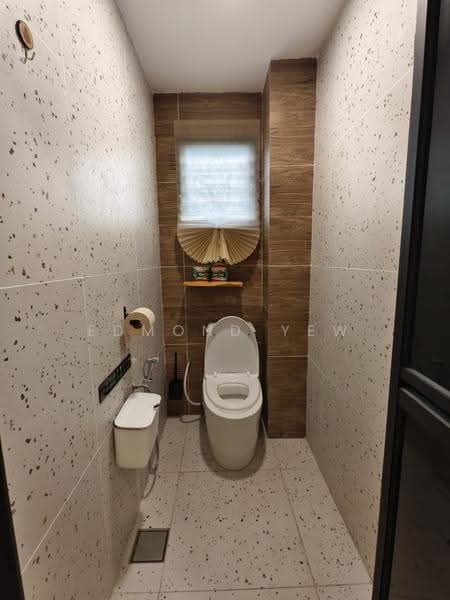 Shop / Office untuk Disewa di Bandar Saujana Putra (Tanjong Duabelas) - Edmond Yew - Bathroom - PropertyGuru.com.my
