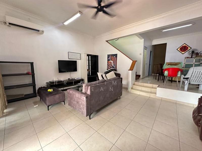 Rumah Teres 2-Tingkat untuk Dijual di Bandar Sungai Long (Selangor) - Chris Lim Pek Yean - Living Room - PropertyGuru.com.my