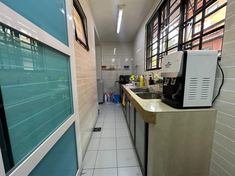Rumah Teres 2-Tingkat untuk Dijual di Bandar Sungai Long (Selangor) - Chris Lim Pek Yean - Kitchen - PropertyGuru.com.my