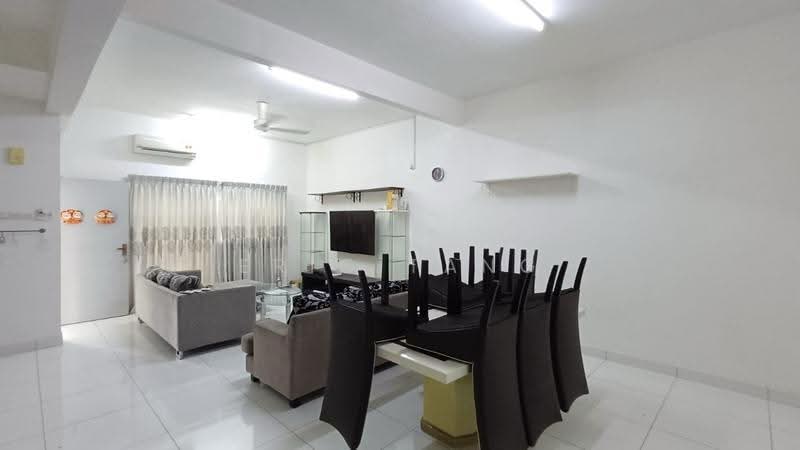 2-storey Terraced House for Sale in Ulu Tiram (Johor) - Eric Tang - Living Room - PropertyGuru.com.my