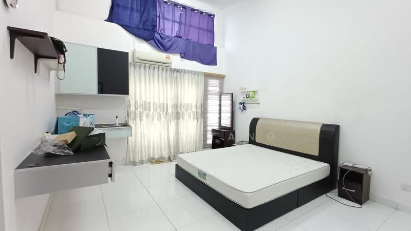 2-storey Terraced House for Sale in Ulu Tiram (Johor) - Eric Tang - Bedroom - PropertyGuru.com.my