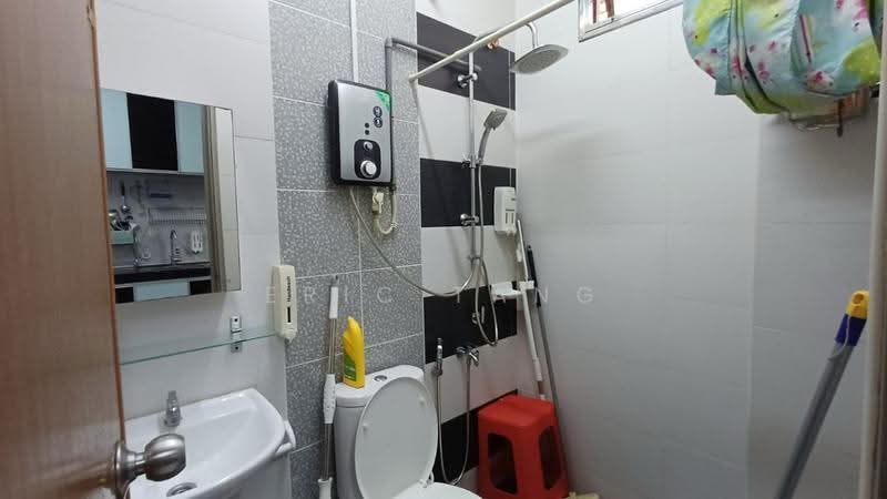 2-storey Terraced House for Sale in Ulu Tiram (Johor) - Eric Tang - Bathroom - PropertyGuru.com.my