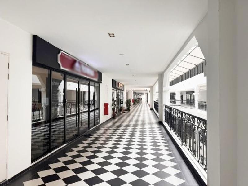 Shop / Office untuk Dijual di Taman Ekoflora (Johor Bahru) - Constance Chan - Corridor - PropertyGuru.com.my