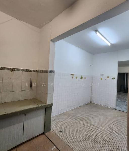 2-storey Terraced House for Sale in Pandan Indah (Selangor) - Edward Ooi - Kitchen - PropertyGuru.com.my