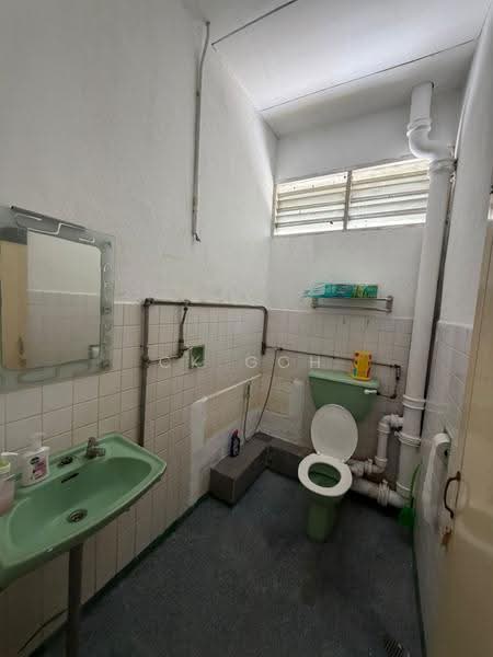Semi-Detached House for Sale in Sungai Ara (Penang) - CK Goh - Bathroom - PropertyGuru.com.my