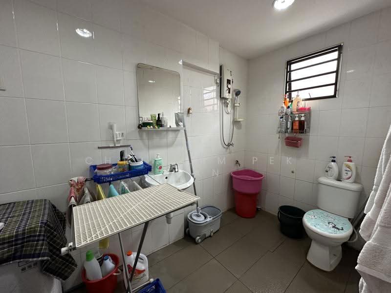 Rumah Teres 2-Tingkat untuk Dijual di Bandar Sungai Long (Selangor) - Chris Lim Pek Yean - Bathroom - PropertyGuru.com.my