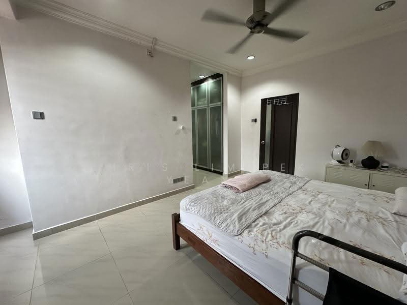 Rumah Teres 2-Tingkat untuk Dijual di Bandar Sungai Long (Selangor) - Chris Lim Pek Yean - Bedroom - PropertyGuru.com.my