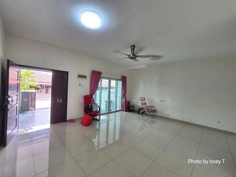 2-storey Terraced House for Rent in Taman Song Choon (Ipoh) - Mandy Phang - Living Room - PropertyGuru.com.my