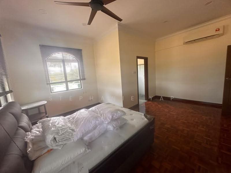 Bungalow House for Rent in Leisure Farm (Gelang Patah) - Stephanie Yap - Bedroom - PropertyGuru.com.my