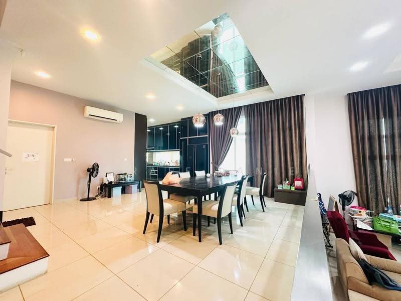 Rumah Berkembar untuk Dijual di Cyberjaya (Selangor) - Ashraff Daniel - Dining Room - PropertyGuru.com.my