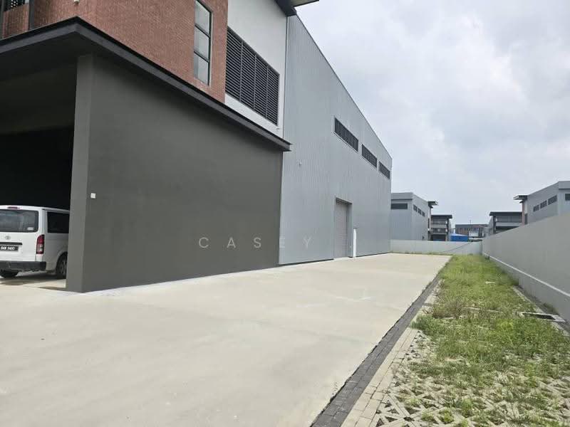 Kilang untuk Disewa di Sungai Buloh (Selangor) - Casey . - Exterior - PropertyGuru.com.my
