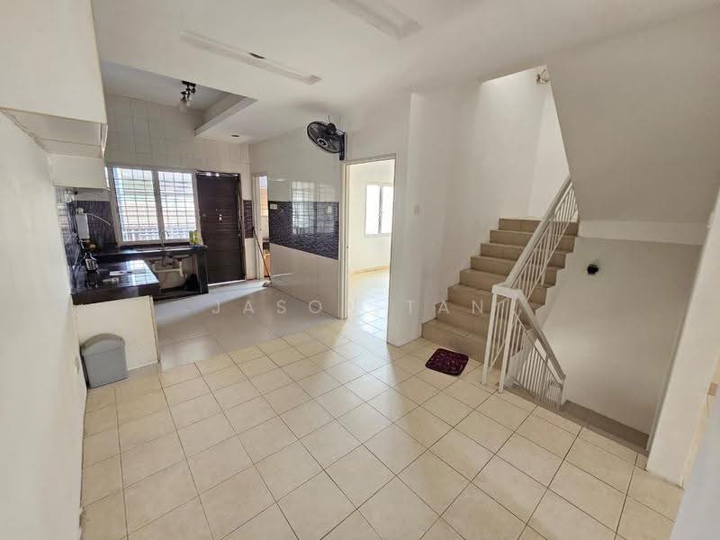 Rumah Teres 2.5-Tingkat untuk Disewa di Taman Puncak Jalil (Seri Kembangan) - Jason Tan - Kitchen - PropertyGuru.com.my