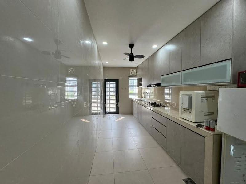 2-storey Terraced House for Sale in Bandar Tasik Puteri (Rawang) - Evelyn Khoo - Kitchen - PropertyGuru.com.my