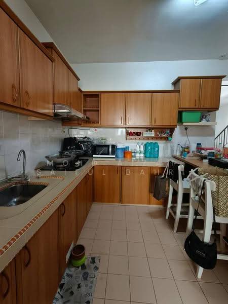 2-storey Terraced House for Sale in Sungai Buloh (Selangor) - Mohd Aizat Saiful Bahri - Kitchen - PropertyGuru.com.my