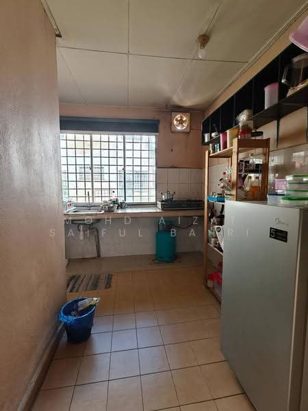 2-storey Terraced House for Sale in Sungai Buloh (Selangor) - Mohd Aizat Saiful Bahri - Kitchen - PropertyGuru.com.my