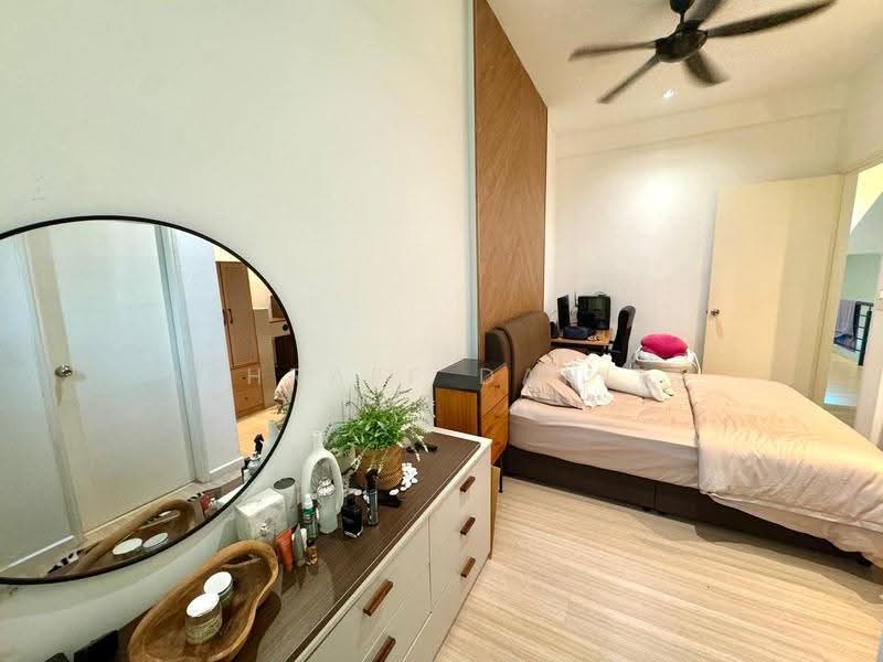 Rumah Teres untuk Dijual di Bandar Rinching (Semenyih) - Ashraff Daniel - Bedroom - PropertyGuru.com.my