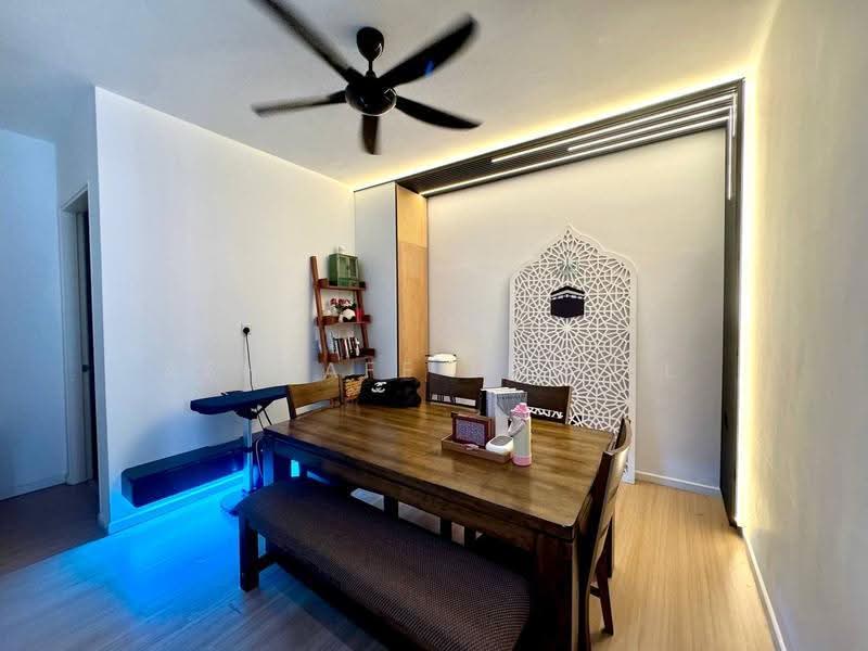 Rumah Teres untuk Dijual di Bandar Rinching (Semenyih) - Ashraff Daniel - Dining Room - PropertyGuru.com.my