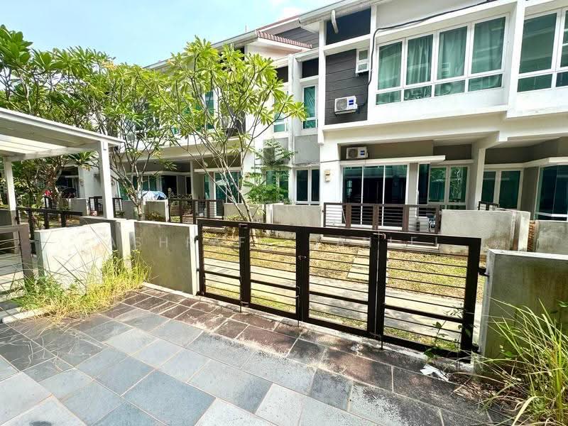Rumah Teres untuk Dijual di Bandar Rinching (Semenyih) - Ashraff Daniel - Exterior - PropertyGuru.com.my