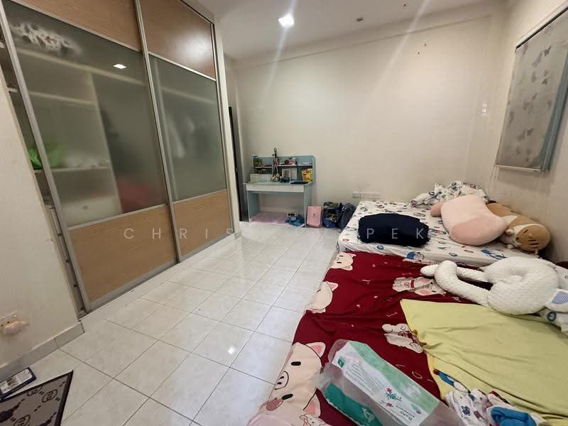 Rumah Berkembar untuk Dijual di Sungai Long (Bandar Sungai Long) - Chris Lim Pek Yean - Bedroom - PropertyGuru.com.my