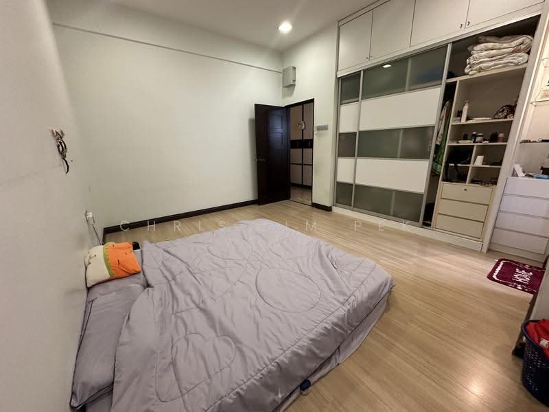 Rumah Berkembar untuk Dijual di Sungai Long (Bandar Sungai Long) - Chris Lim Pek Yean - Bedroom - PropertyGuru.com.my
