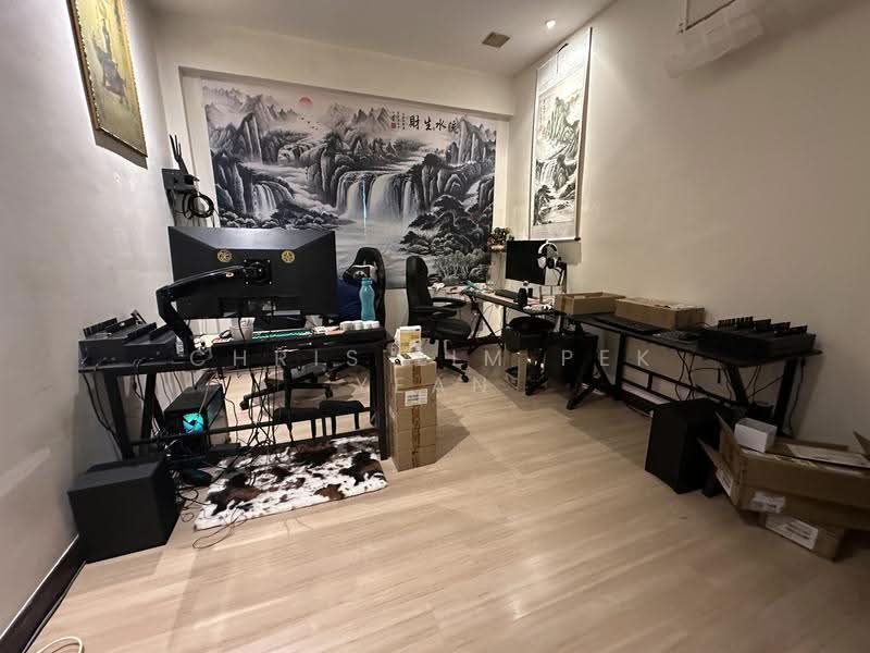 Rumah Berkembar untuk Dijual di Sungai Long (Bandar Sungai Long) - Chris Lim Pek Yean - Study - PropertyGuru.com.my