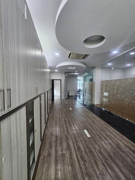 Pejabat untuk Disewa di Laman Seri Business Park (Shah Alam) - Zuraina Rajudin - Corridor - PropertyGuru.com.my