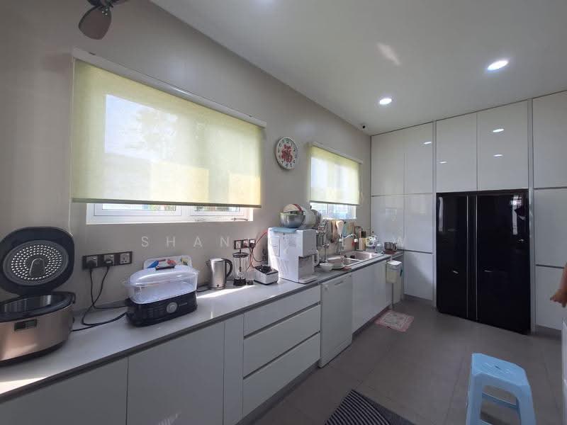 Rumah Berkembar untuk Dijual di Kinrara Residence (Puchong) - Shanice Low - Kitchen - PropertyGuru.com.my