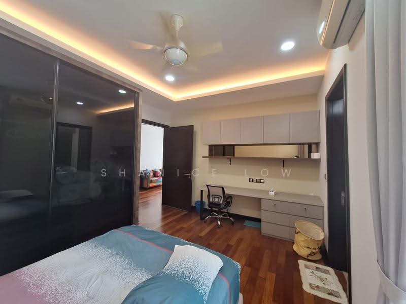 Rumah Berkembar untuk Dijual di Kinrara Residence (Puchong) - Shanice Low - Bedroom - PropertyGuru.com.my
