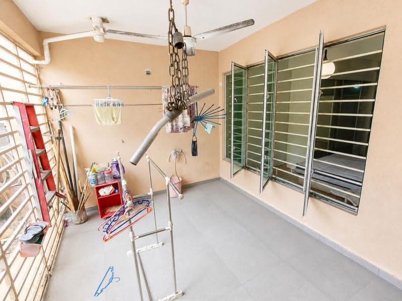 Rumah Teres 2-Tingkat untuk Dijual di Taman Pinggiran Templer (Selayang) - Ashraff Daniel - Balcony - PropertyGuru.com.my