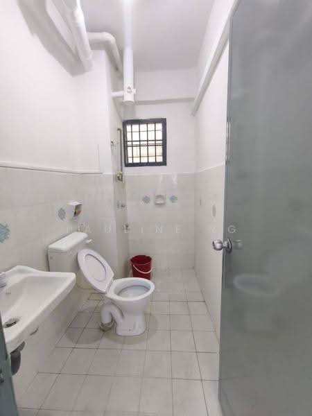 Pangsapuri untuk Dijual di Vista Seri Alam - Pauline Ng - Bathroom - PropertyGuru.com.my