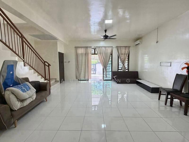 2-storey Terraced House for Rent in Johor Bahru (Johor) - Pauline Ng - Living Room - PropertyGuru.com.my