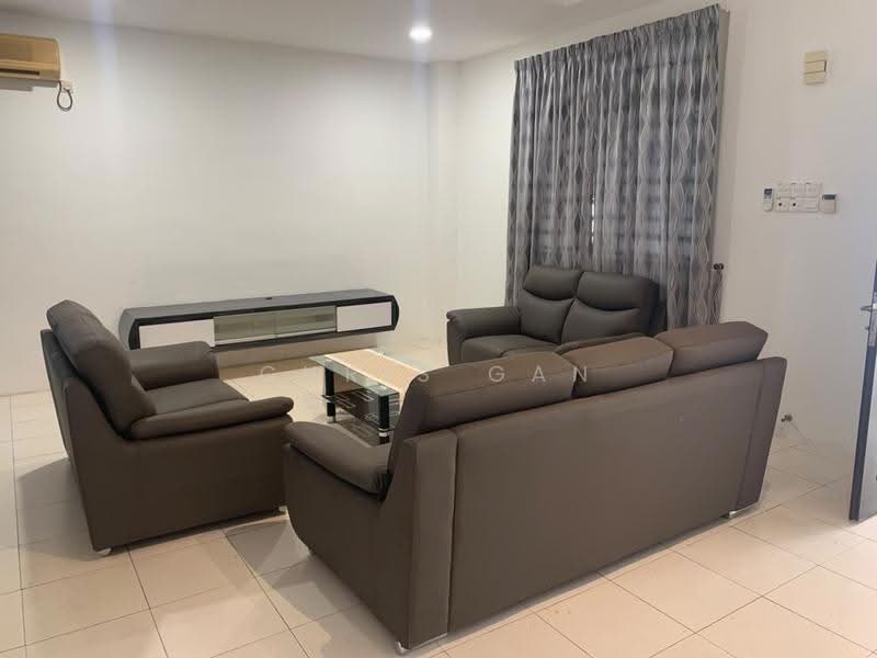 Rumah Teres 2-Tingkat untuk Disewa di Taman Polo Indera Mahkota 3 (Kuantan) - Chris Gan - Living Room - PropertyGuru.com.my